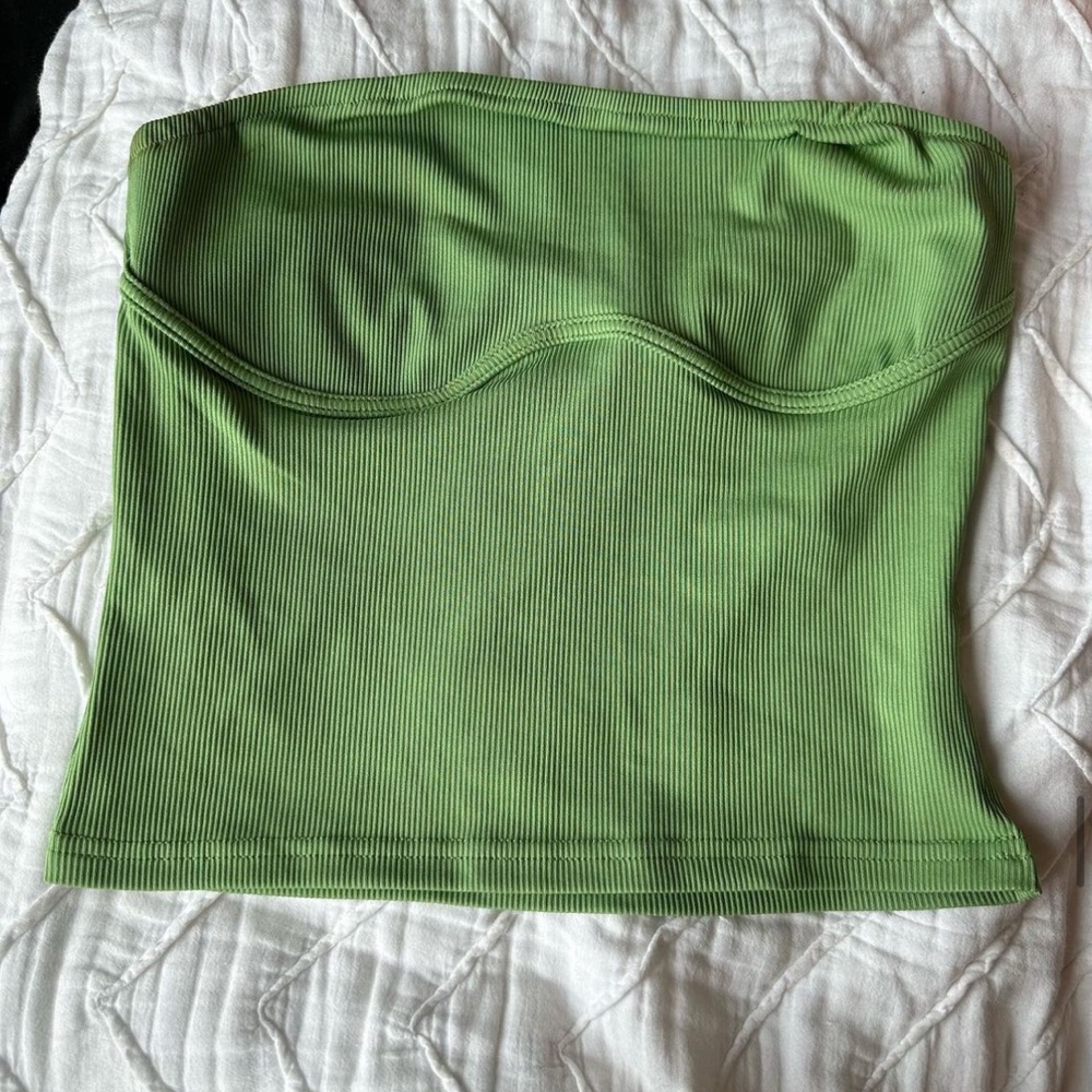 Strapless top